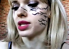 home made amateur blonde Masturbating
