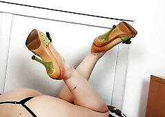 Howdy, edging champions! How lengthy can u final previous to u cum? That's what I asked my hubby for this video, and that guy lasted 25 minutes. 