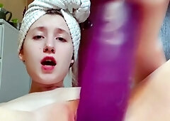 Amateur Close Up Squirting Masturbation