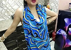 Bhabhi served yummy tea of her breast milk to padosi and gave him a to drink his thick cum