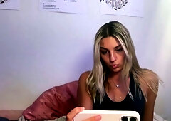 Amateur Blonde Teen Plays Solo with Toy Webcam Porn