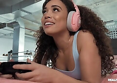 Wild Webcam Teen Busted By Milf Stepmom Willow Ryder And Armani Black Leads To Blowjob And