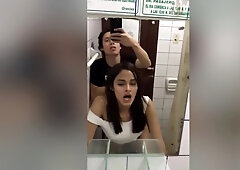 Dirty sex in the bathroom with my gf