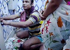 Bhabi ki safed Gand mar ke DEWAR NE UNKI lAND bHABI K mU ME dAL DIYA