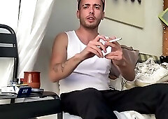 Paja fumando
